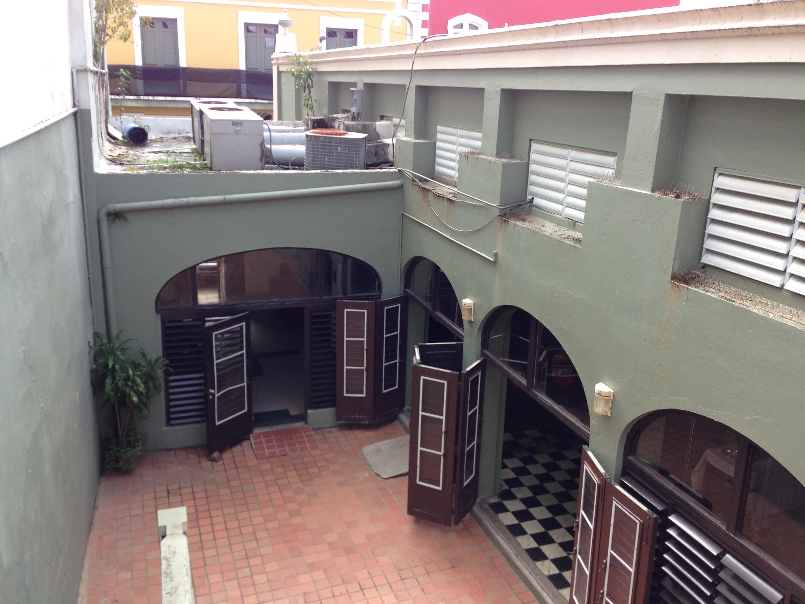 Calle de la Fortaleza 61 - Iglesia Presbiteriana Hugh O’Neill Memorial - San Juan (Viejo San Juan) - 2015 00011